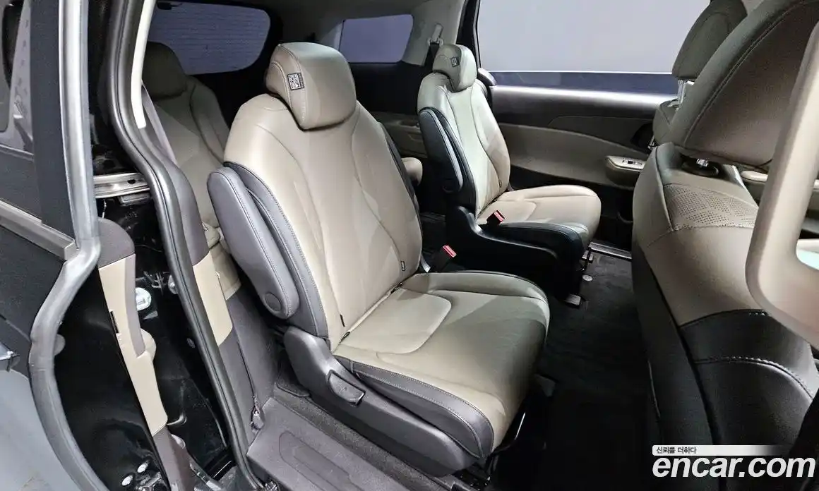 Kia Canival 2025 3.5 Автомат в Москве № 131665, фото 18