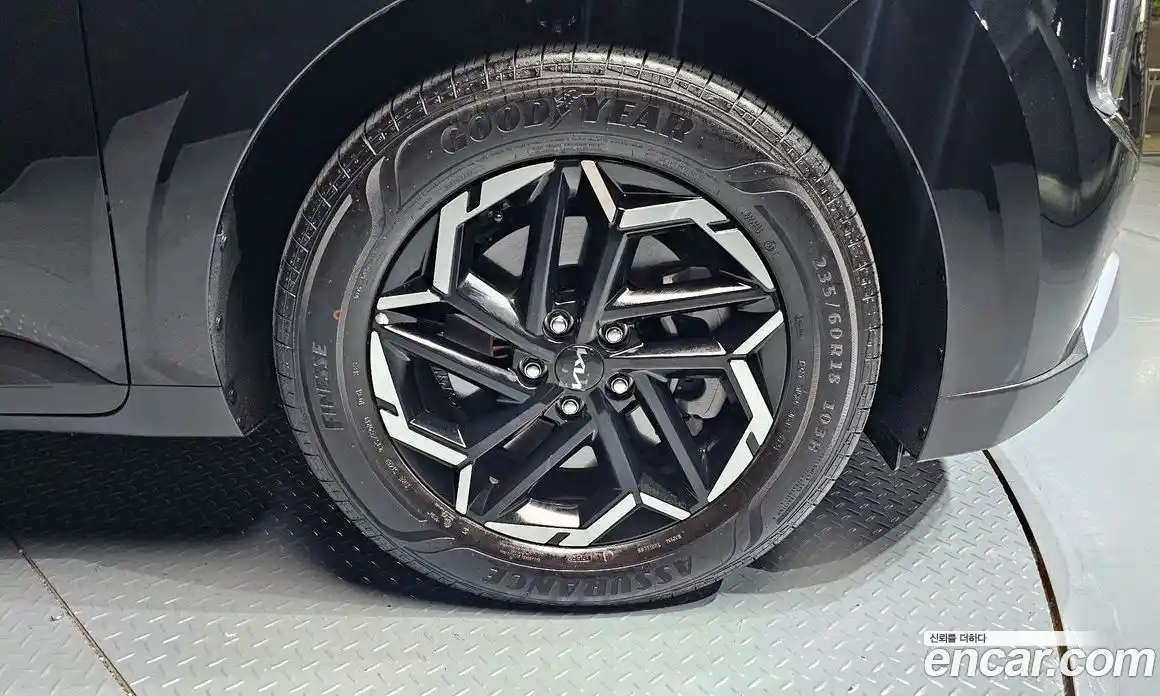 Kia Canival 2025 3.5 Автомат в Москве № 131665, фото 4