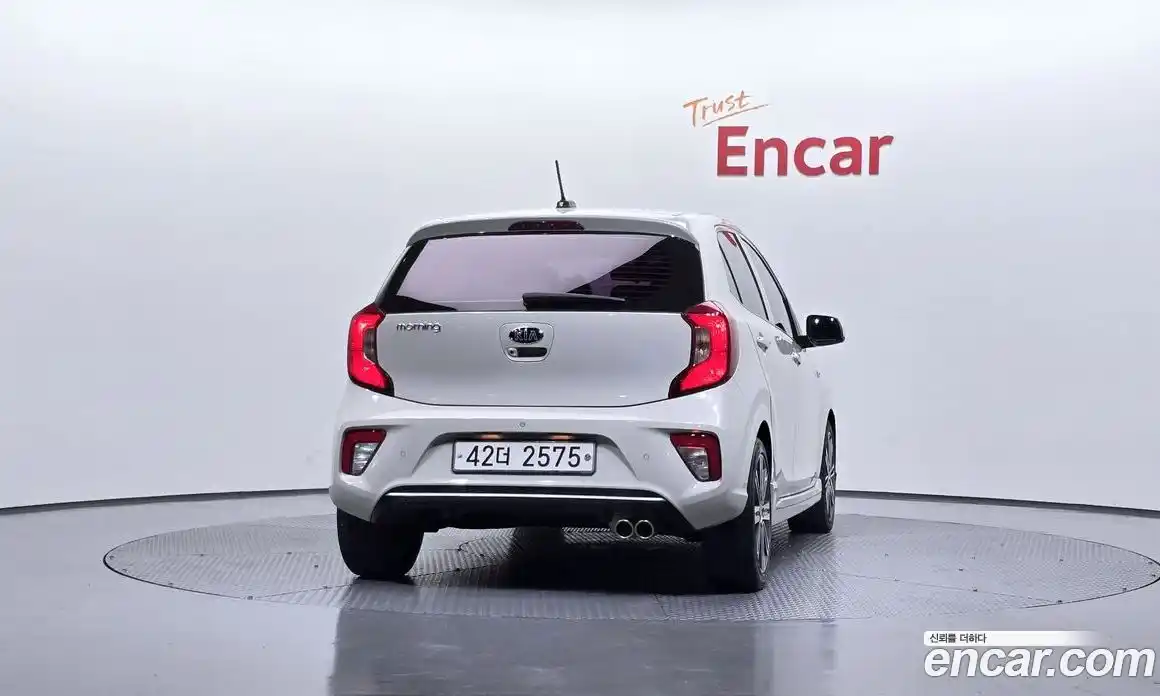 Kia Morning 2018 1.0 Автомат в Москве № 134152, фото 8