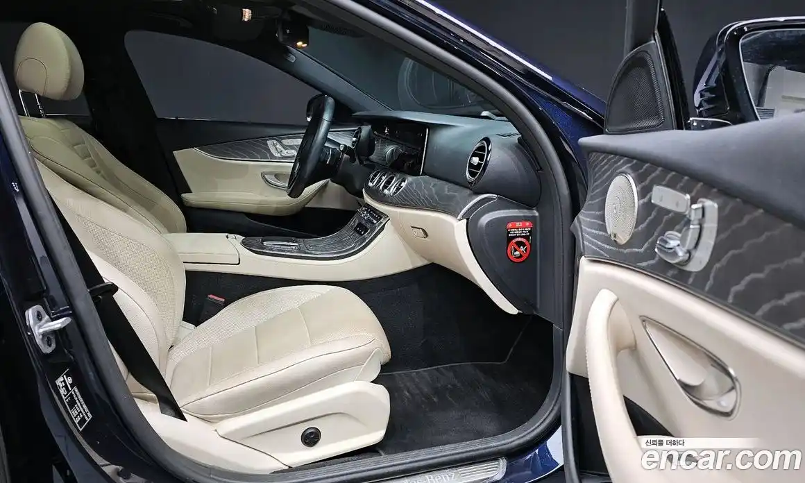 Mercedes-Benz E-Class 2022 2.0 Автомат в Москве № 137644, фото 20