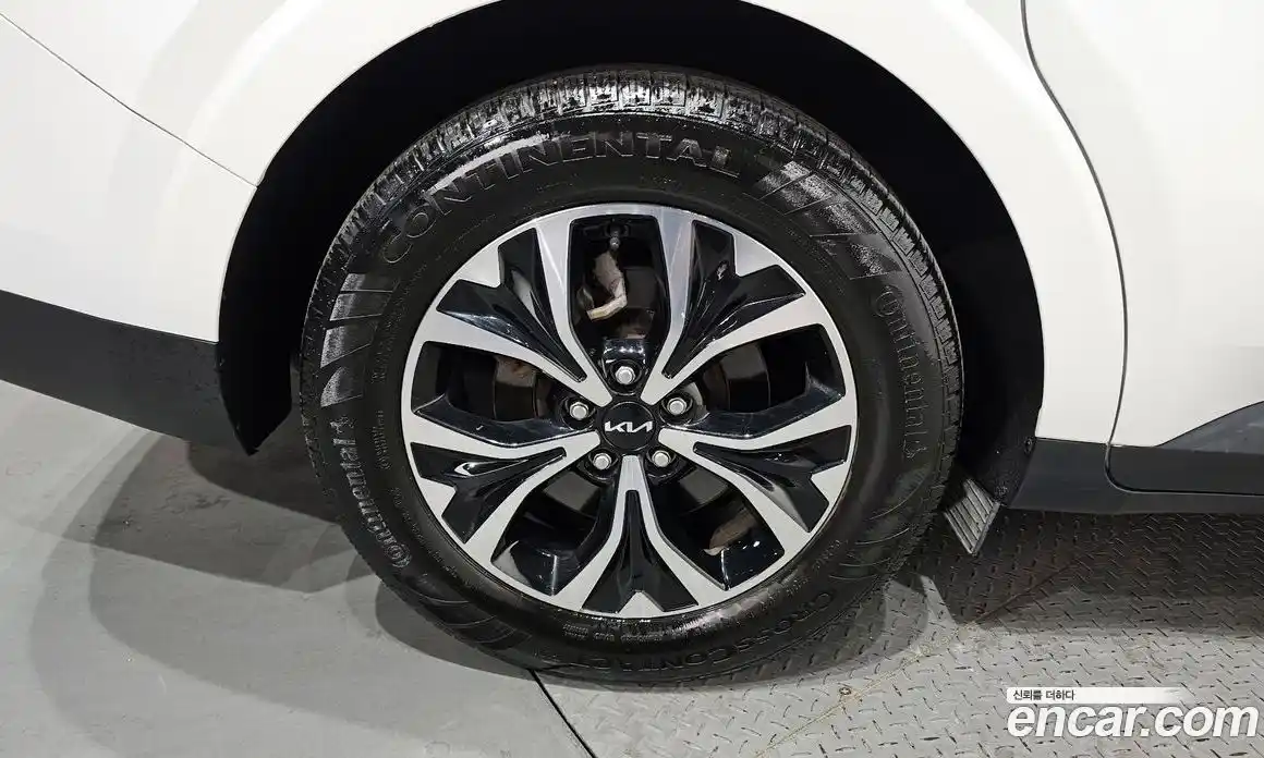 Kia Canival 2023 3.5 Автомат в Москве № 13930, фото 19