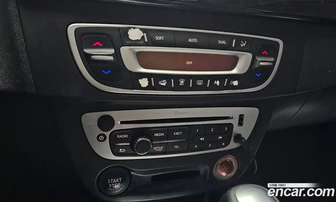 Renault SM3 2015 1.6 Автомат в Москве № 149520, фото 9