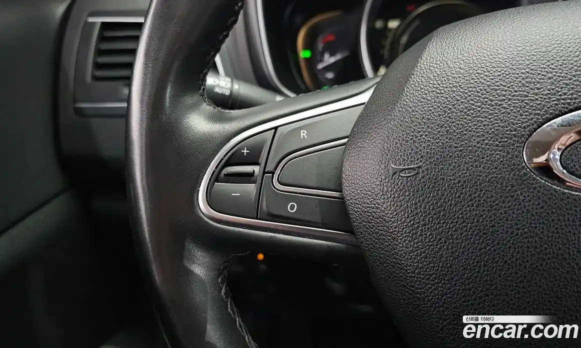 Renault QM6 2022 2.0 Автомат в Москве № 150018, фото 10