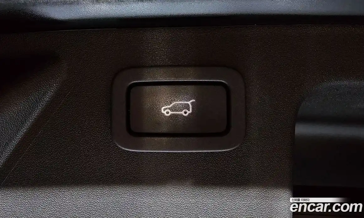 Land Rover Discovery Sport 2016 2.0 Автомат в Москве № 154208, фото 18