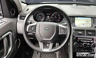 Land Rover Discovery Sport 2016 2.0 Автомат в Москве № 154208, миниатюра 9
