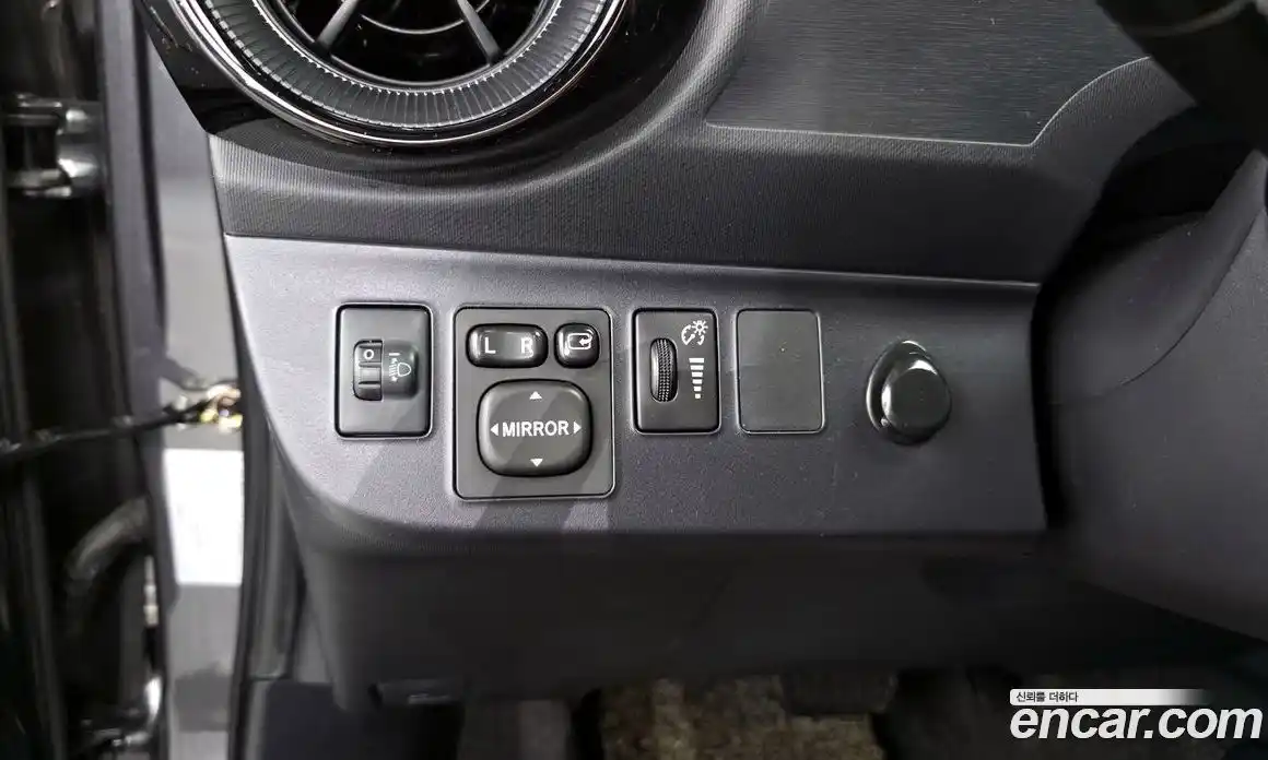 Toyota Prius 2018 1.5 Автомат в Москве № 155650, фото 13