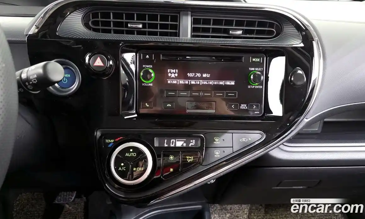 Toyota Prius 2018 1.5 Автомат в Москве № 155650, фото 16