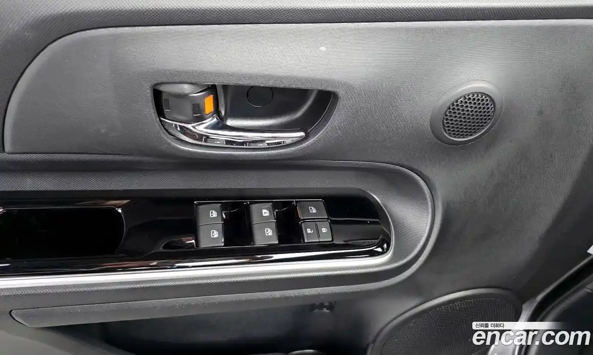 Toyota Prius 2018 1.5 Автомат в Москве № 155650, фото 18