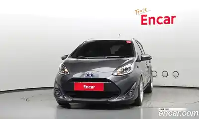 Toyota Prius 2018 1.5 Автомат в Москве № 155650, миниатюра 3