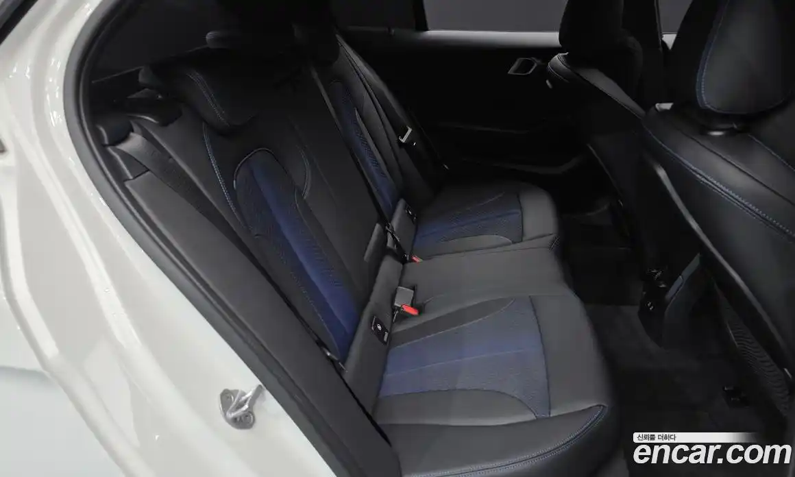 BMW 1-Series 2023 2.0 Автомат в Москве № 155967, фото 12