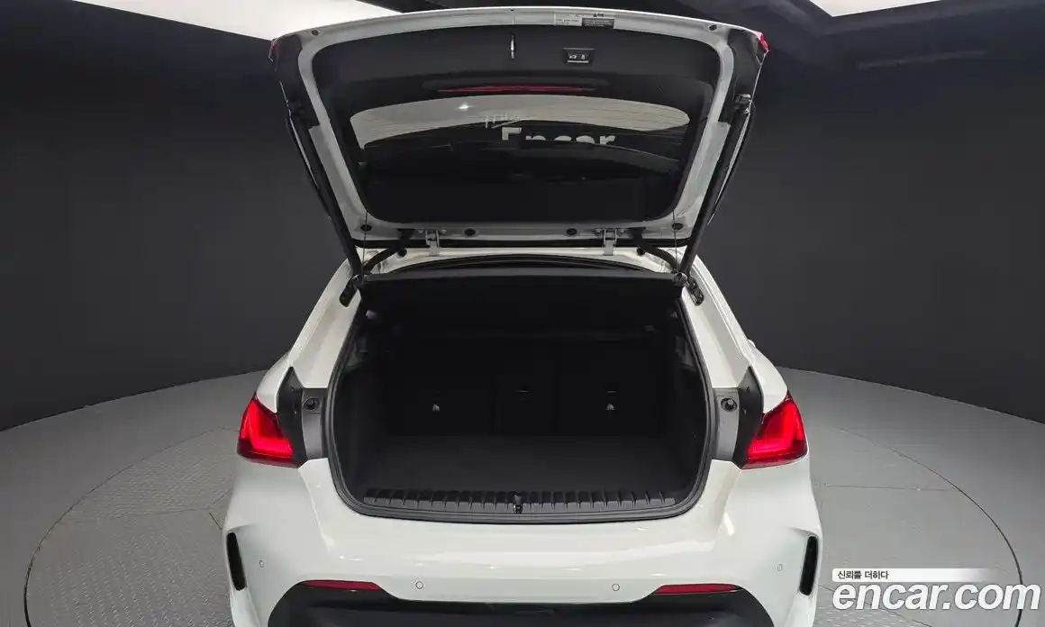 BMW 1-Series 2023 2.0 Автомат в Москве № 155967, фото 20