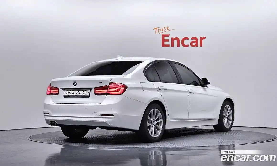 BMW 3-Series 2018 2.0 Автомат в Москве № 157993, фото 14