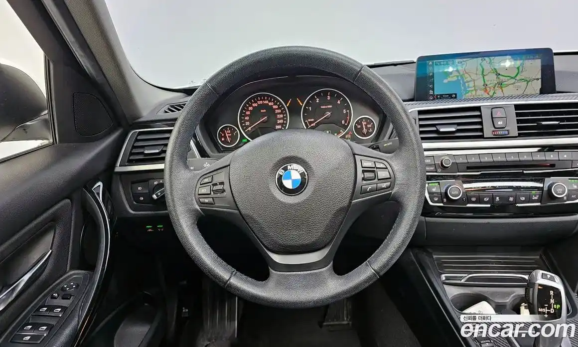 BMW 3-Series 2018 2.0 Автомат в Москве № 157993, фото 17