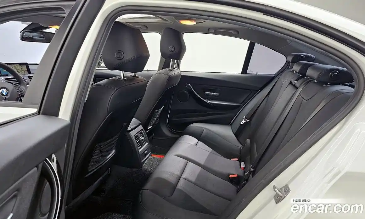 BMW 3-Series 2018 2.0 Автомат в Москве № 157993, фото 8