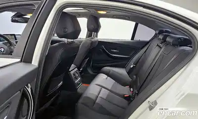 BMW 3-Series 2018 2.0 Автомат в Москве № 157993, миниатюра 8