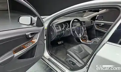 Volvo S60 2011 2.4 Автомат в Москве № 158156, миниатюра 3