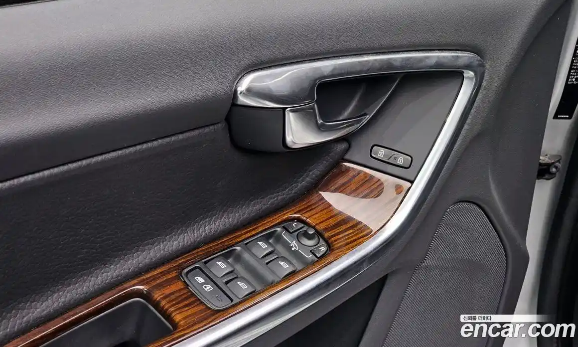 Volvo S60 2011 2.4 Автомат в Москве № 158156, фото 4