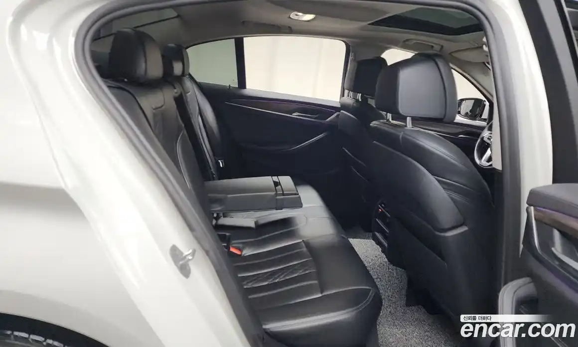 BMW 5-Series 2018 2.0 Автомат в Москве № 158446, фото 3