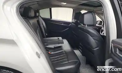 BMW 5-Series 2018 2.0 Автомат в Москве № 158446, миниатюра 3