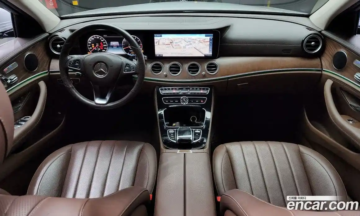 Mercedes-Benz E-Class 2017 2.0 Автомат в Москве № 159769, фото 19