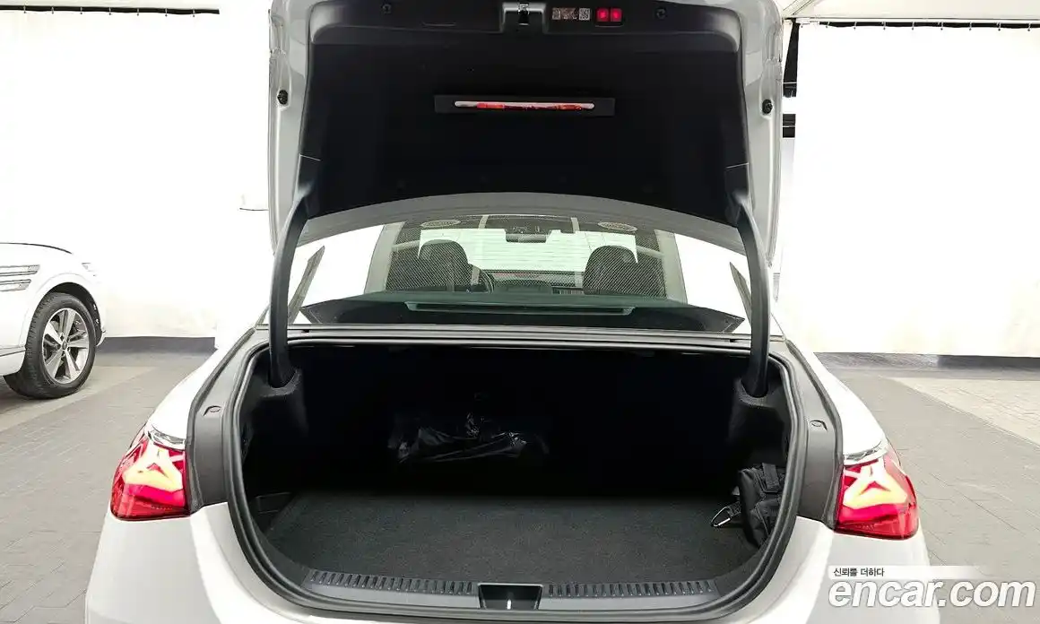 Mercedes-Benz E-Class 2025 2.0 Автомат в Москве № 160203, фото 15