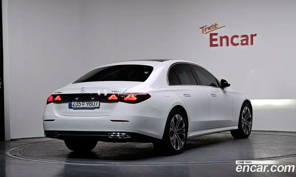 Mercedes-Benz E-Class 2025 2.0 Автомат в Москве № 160203, фото 19