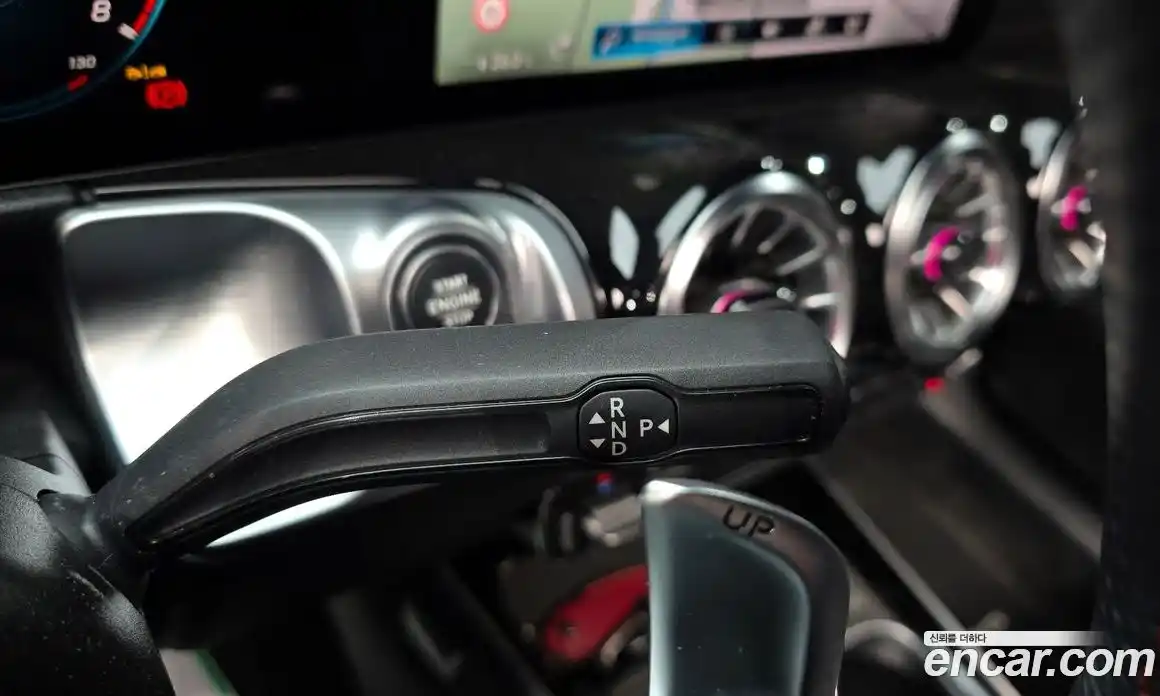 Mercedes-Benz GLB-Class 2022 2.0 Автомат в Москве № 160365, фото 13