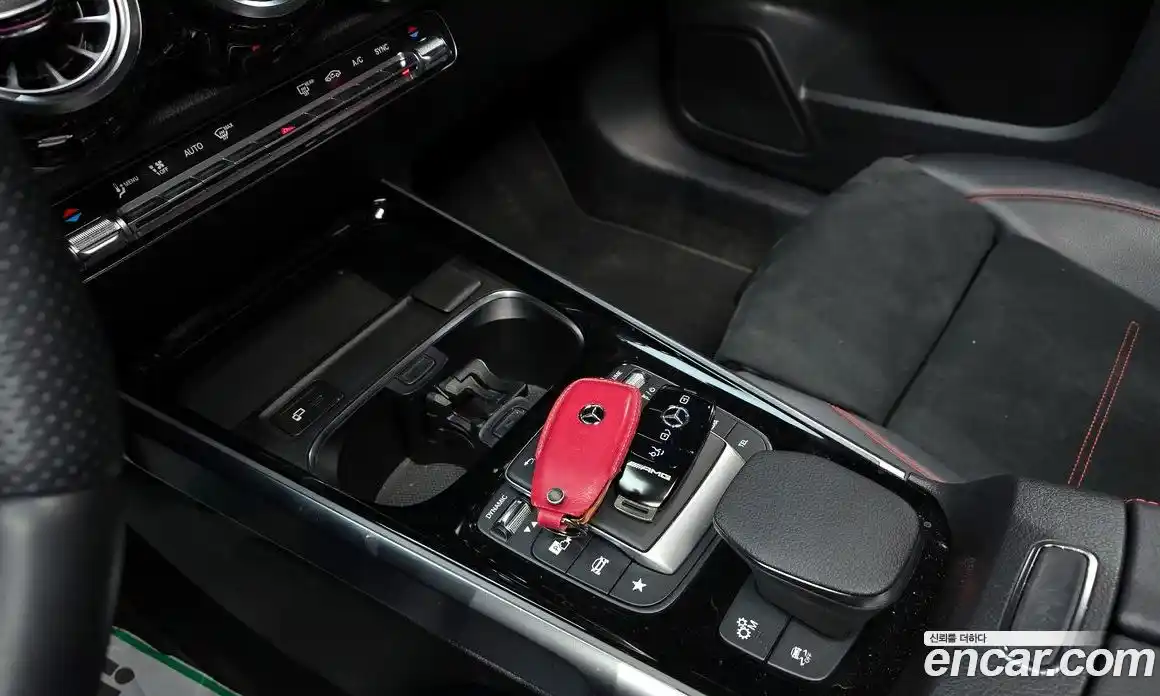 Mercedes-Benz GLB-Class 2022 2.0 Автомат в Москве № 160365, фото 8