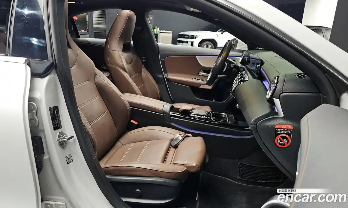 Mercedes-Benz CLA-Class 2020 2.0 Автомат в Москве № 160555, фото 10