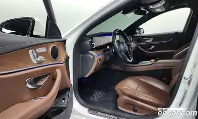 Mercedes-Benz E-Class 2021 2.0 Автомат в Москве № 160708, миниатюра 10