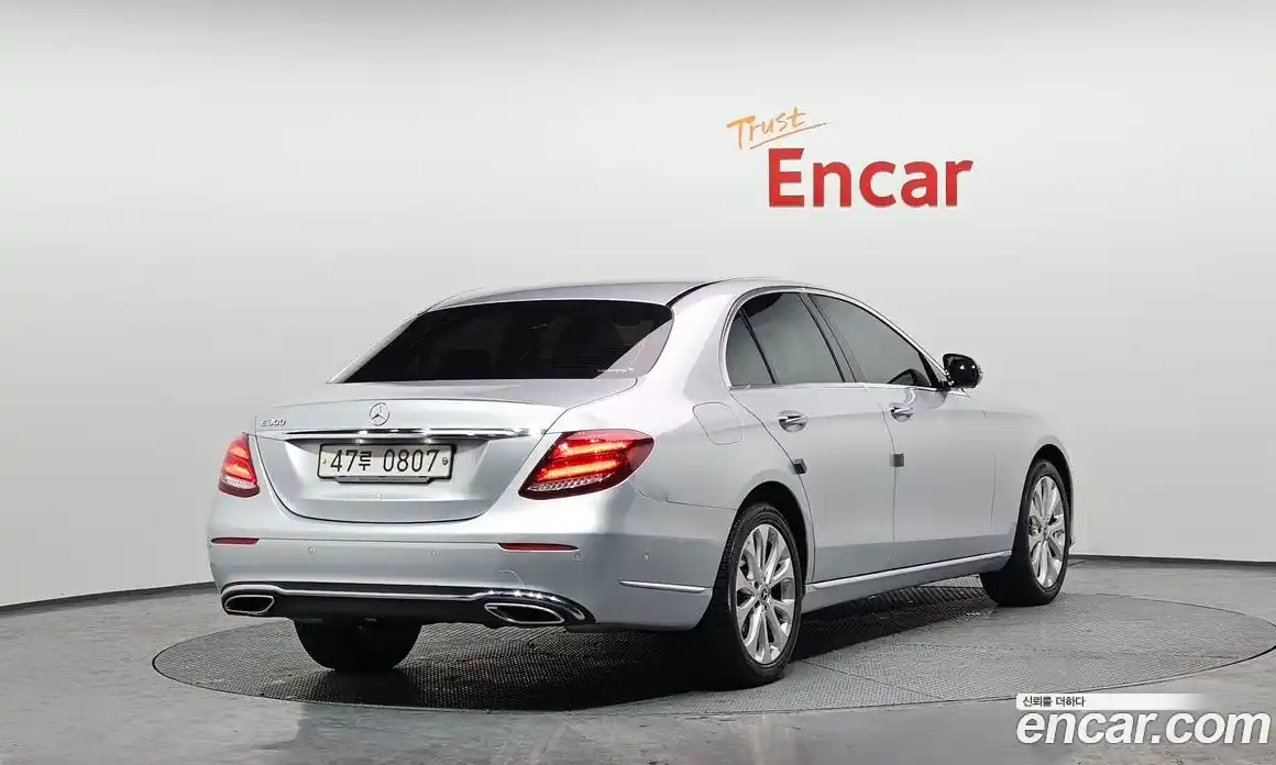 Mercedes-Benz E-Class 2019 2.0 Автомат в Москве № 161002, фото 13