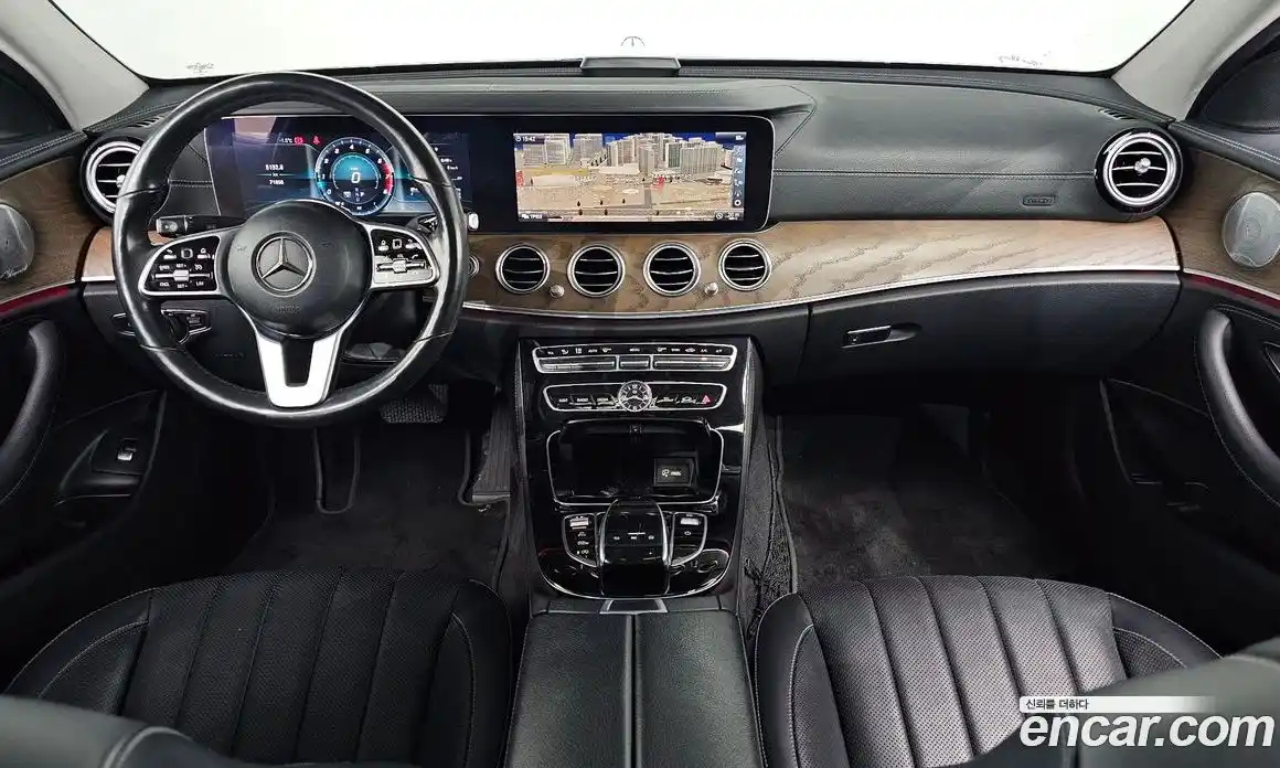 Mercedes-Benz E-Class 2019 2.0 Автомат в Москве № 161002, фото 14