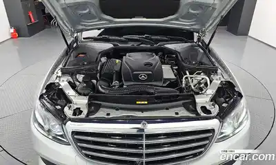 Mercedes-Benz E-Class 2019 2.0 Автомат в Москве № 161002, миниатюра 6