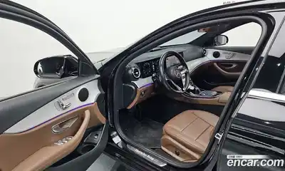 Mercedes-Benz E-Class 2021 2.0 Автомат в Москве № 161819, миниатюра 11
