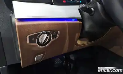 Mercedes-Benz E-Class 2021 2.0 Автомат в Москве № 161819, миниатюра 12