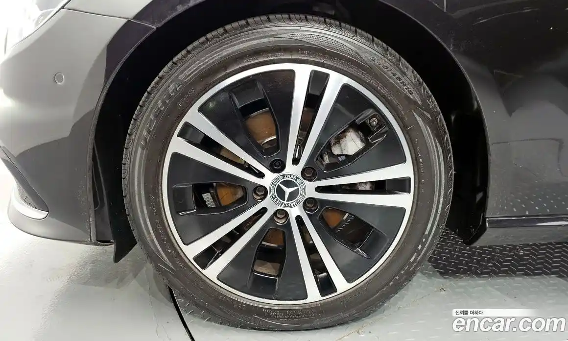 Mercedes-Benz E-Class 2021 2.0 Автомат в Москве № 161819, фото 5