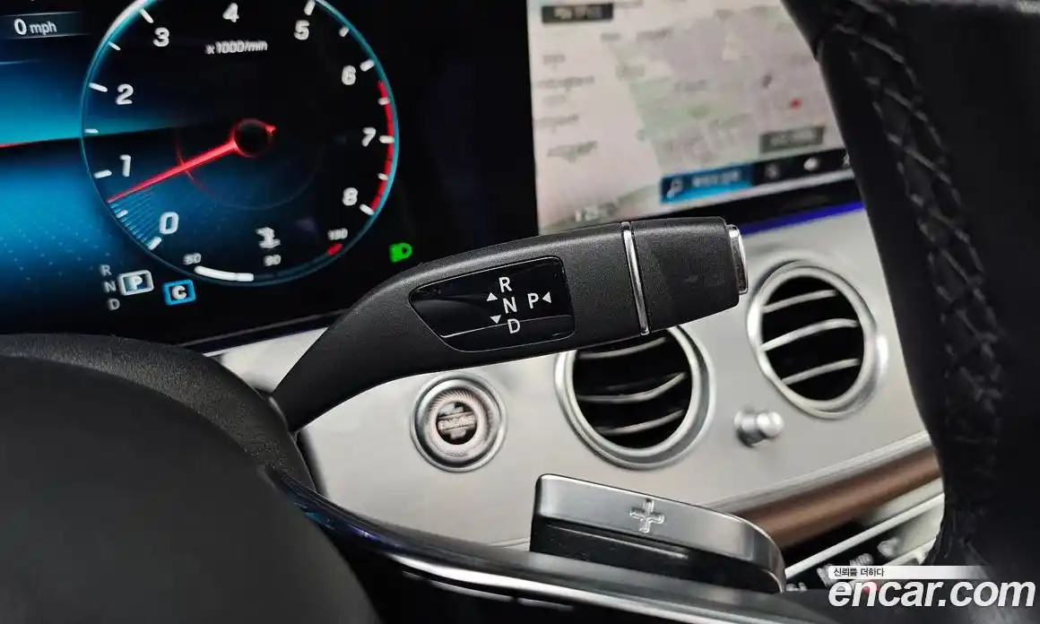 Mercedes-Benz E-Class 2021 2.0 Автомат в Москве № 161819, фото 9