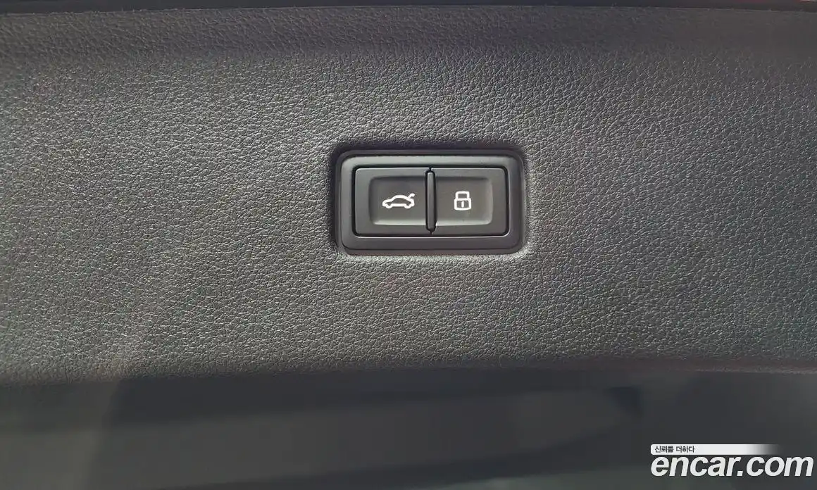 Audi Q8 2023 3.0 Автомат в Москве № 162654, фото 14