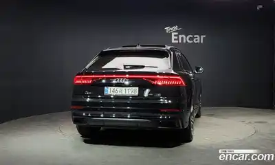 Audi Q8 2023 3.0 Автомат в Москве № 162654, миниатюра 5