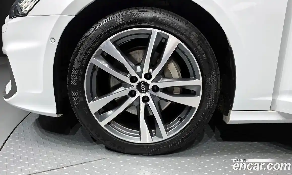 Audi A6 2023 2.0 Автомат в Москве № 162844, фото 3