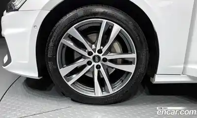 Audi A6 2023 2.0 Автомат в Москве № 162844, миниатюра 3