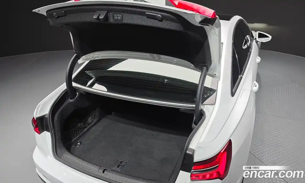 Audi A6 2023 2.0 Автомат в Москве № 162844, фото 10