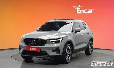Volvo XC40, 2025