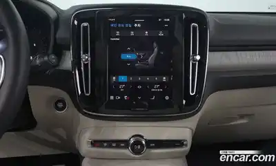 Volvo XC40 2025 2.0 Автомат в Москве № 164216, миниатюра 11