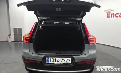 Volvo XC40 2025 2.0 Автомат в Москве № 164216, миниатюра 2