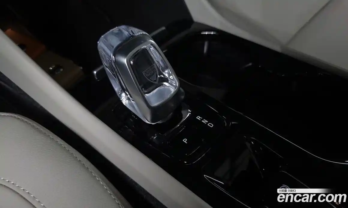 Volvo XC40 2025 2.0 Автомат в Москве № 164216, фото 10