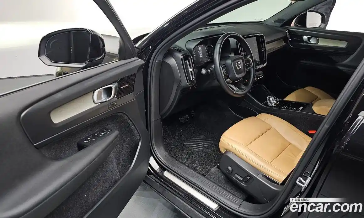 Volvo XC40 2020 2.0 Автомат в Москве № 164365, фото 14