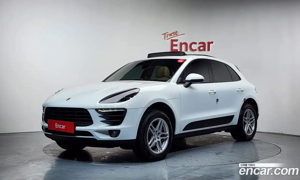 Porsche Macan 2015 2.0 Автомат в Москве № 165645, фото 1