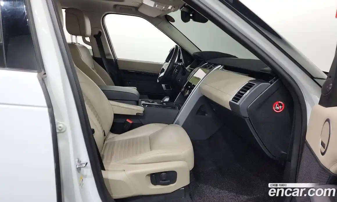 Land Rover Discovery 2022 3.0 Автомат в Москве № 166293, фото 11