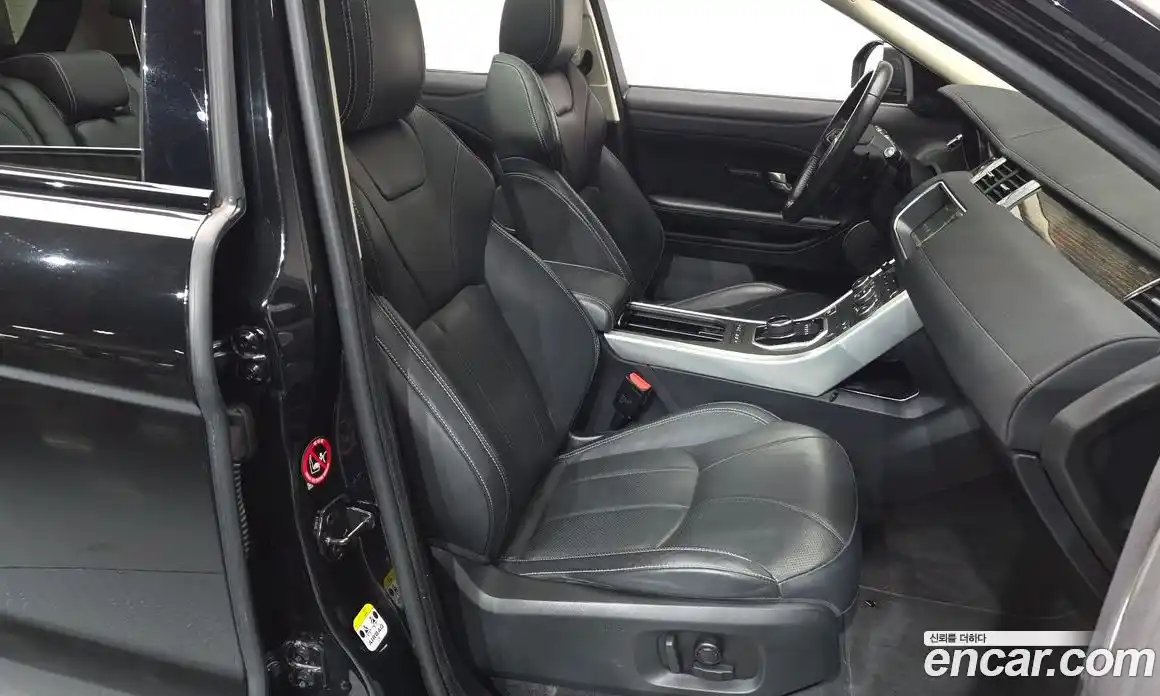 Land Rover Range-Rover Evoque 2018 2.0 Автомат в Москве № 166349, фото 19